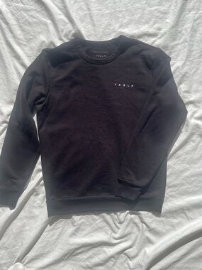 Tesla Men's Black Crewneck Sweater Size M Medium Tech Minimal